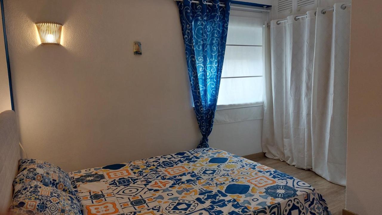 Azulejos Em Portugal Apartment Куартейра Екстериор снимка